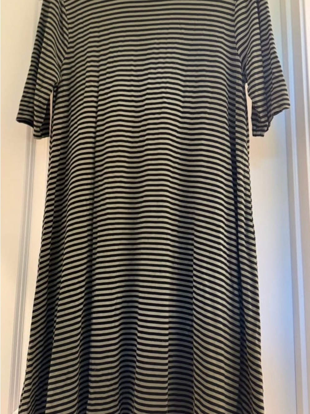Old Navy Black and White Striped Women’s Dress